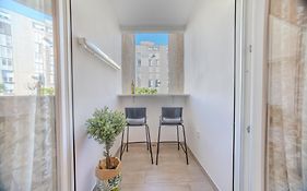 Split Apartment M&T